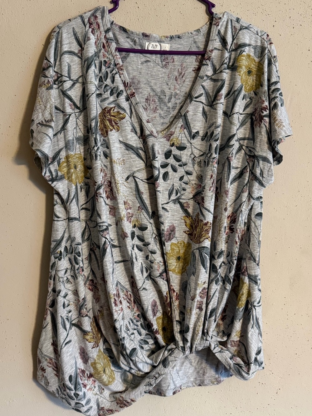 Size 1 - Maurices Gray Floral V-Neck Knot Front Top with Yellow Accents
